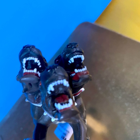 H11 CERBERUS NWT PAPO CERBERUS 3 HEADED DOG FANTASY MYTHOLOGICAL CREATURE 6.5” - Picture 12 of 12